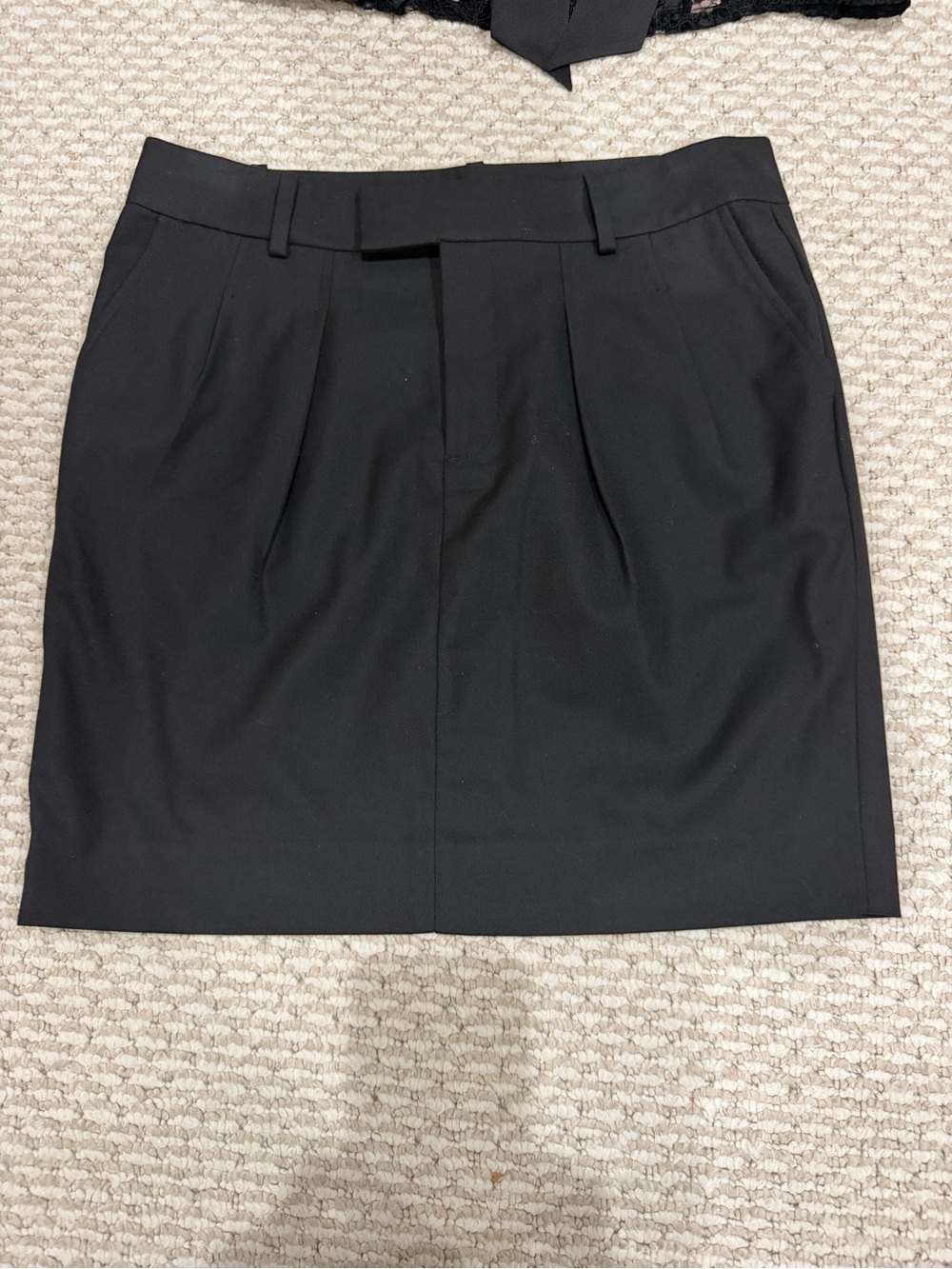 GAP Black Pleated Pencil Skirt
